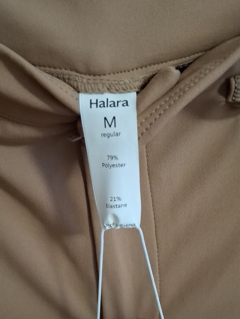 HALARA Daystretch High Waisted Brown Cargo Pants Size Medium - Picture 4 of 5